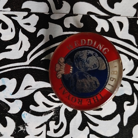 Triple pack of Lady Dianna memorbilia - Picture 6 of 6